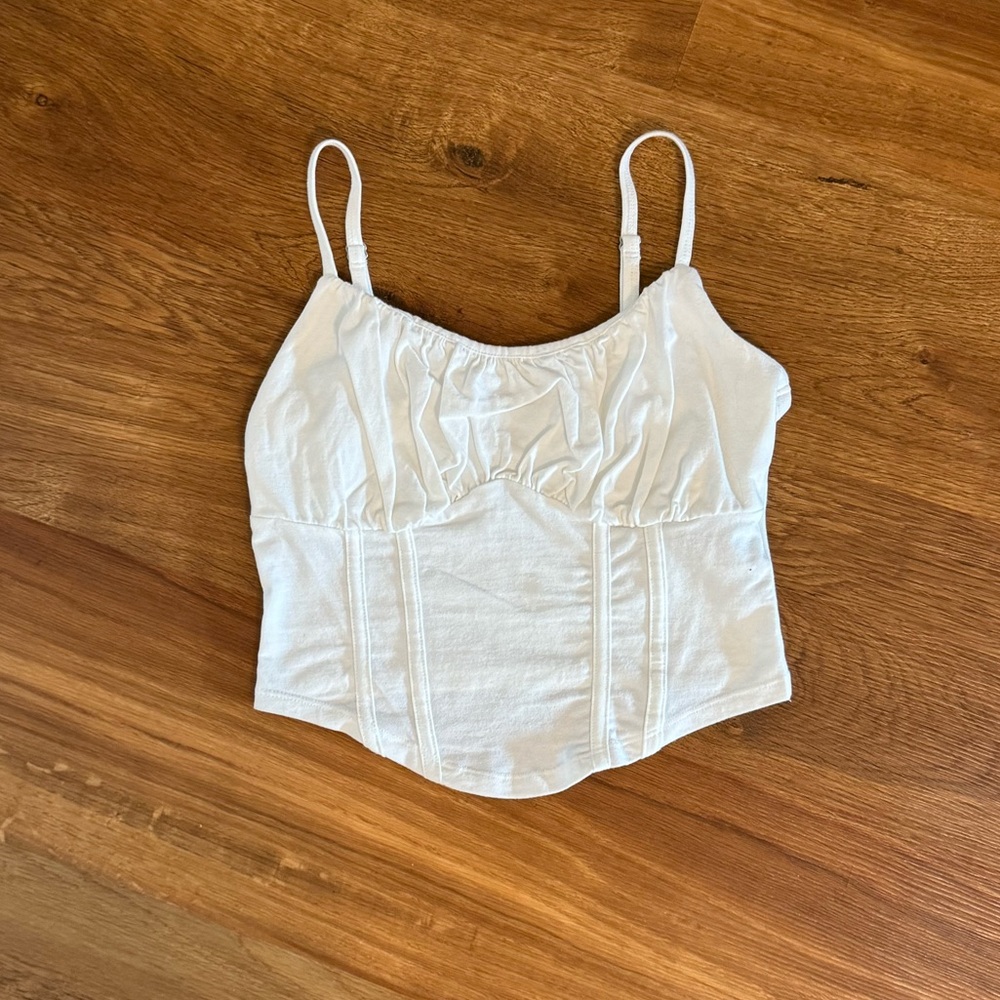 Hollister White Crop top - Picture 2 of 4